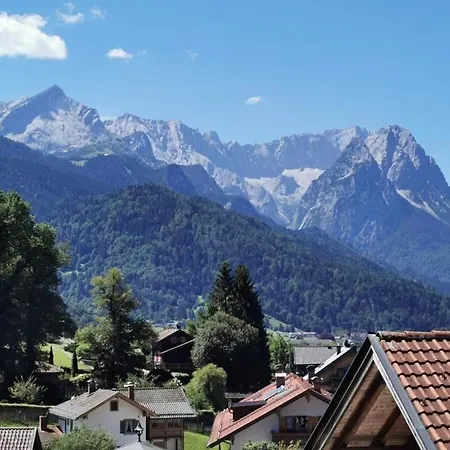Zugspitze In Haus Barbara Holiday home Garmisch-Partenkirchen